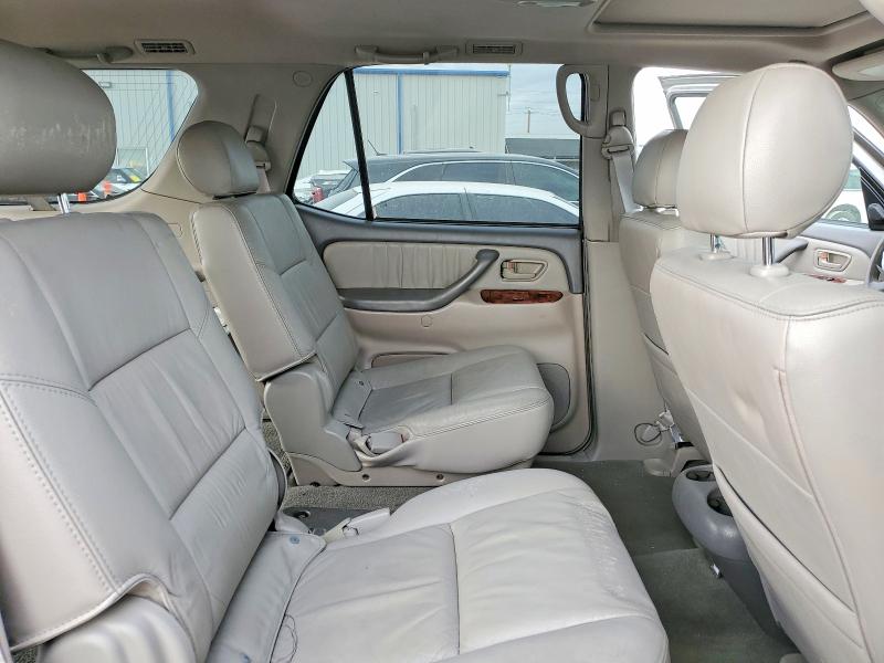 Photo 11 from auction – 2005 TOYOTA SEQUOIA with VIN 5TDBT48A85S251423