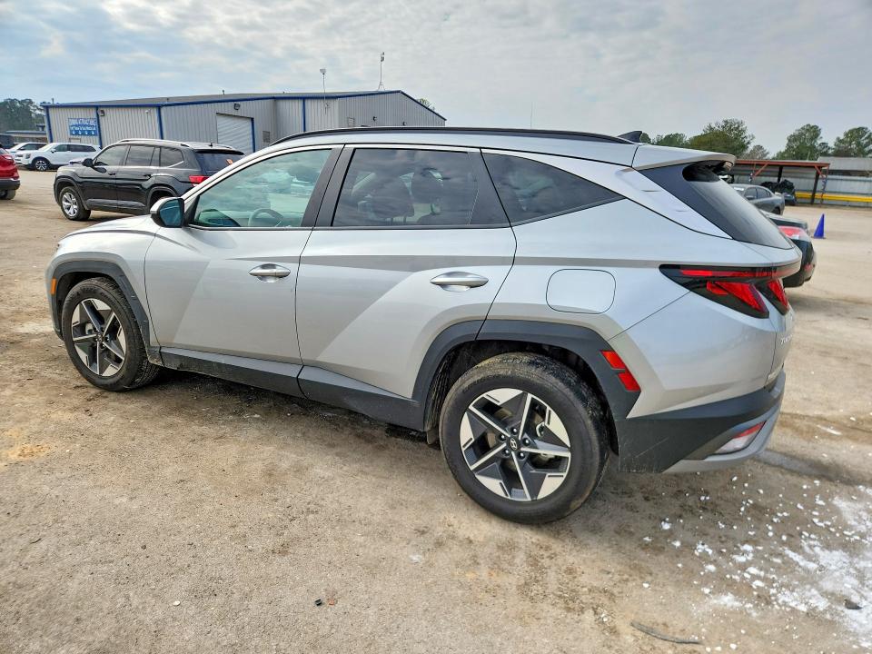 Photo 2 from auction – 2025 HYUNDAI TUCSON with VIN 5NMJB3DE6SH571503