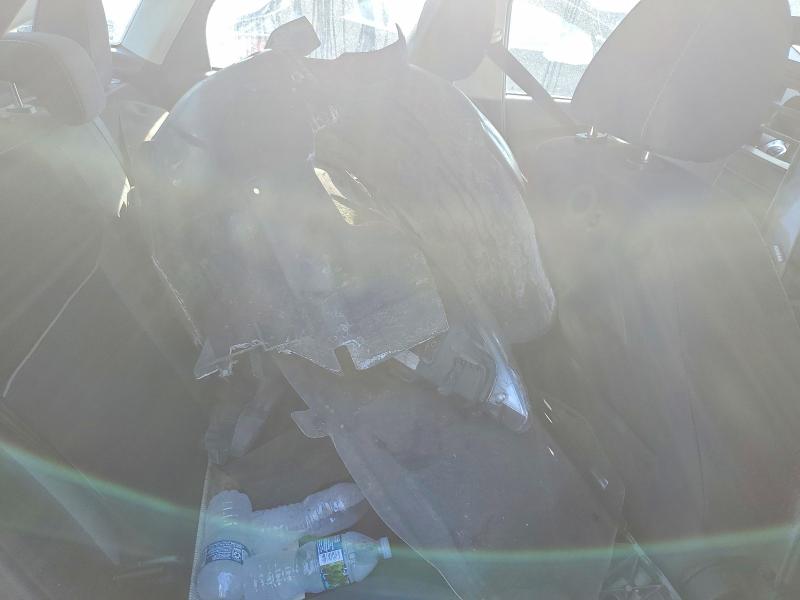 Photo 10 from auction – 2014 FORD FOCUS with VIN 1FADP3F25EL193619