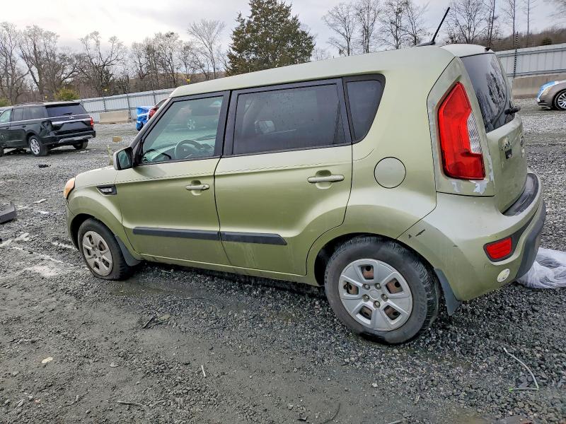 Photo 2 from auction – 2012 KIA SOUL with VIN KNDJT2A52C7419822