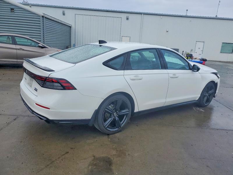 Photo 3 from auction – 2024 HONDA ACCORD HYB with VIN 1HGCY2F76RA074263
