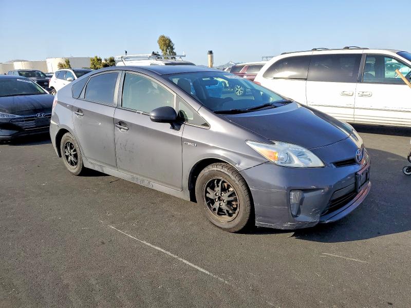Photo 4 from auction – 2015 TOYOTA PRIUS with VIN JTDKN3DU7F1979687