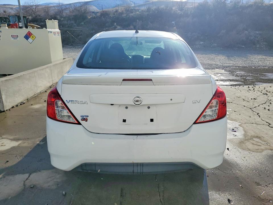Photo 6 from auction – 2018 NISSAN VERSA S with VIN 3N1CN7AP9JL886216
