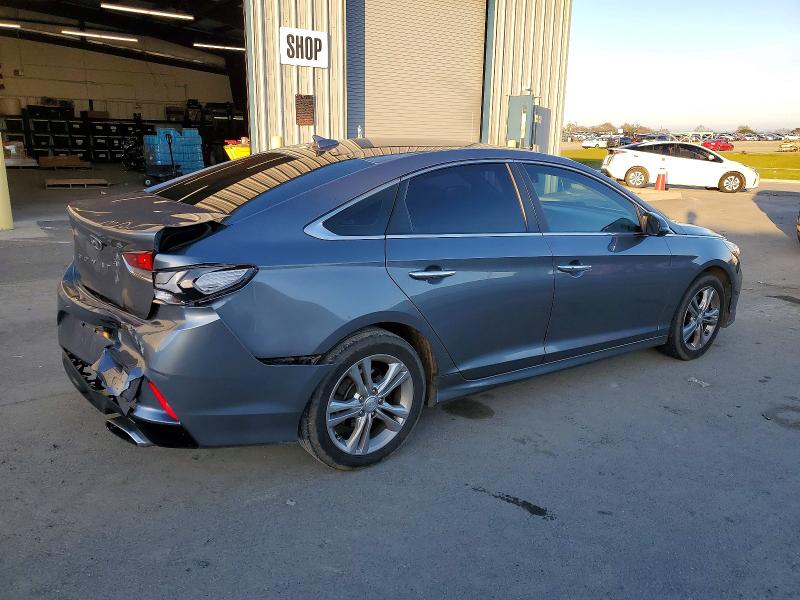 Photo 3 from auction – 2018 HYUNDAI SONATA with VIN 5NPE34AF2JH630291