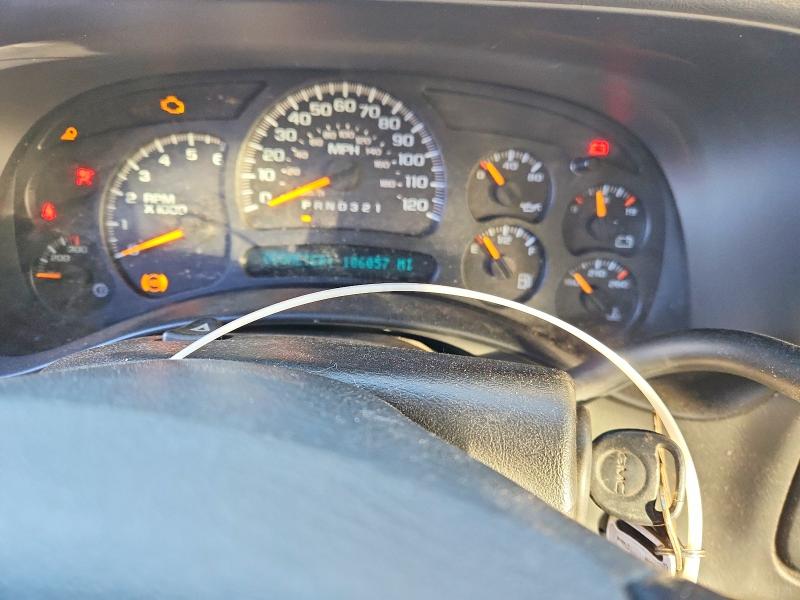 Photo 9 from auction – 2006 GMC 2500 with VIN 1GTHK23U66F271755