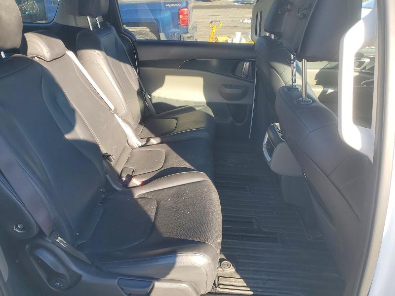Photo 11 from auction – 2025 KIA CARNIVAL with VIN KNDNB5K37S6478310
