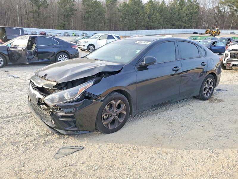 KIA FORTE 2021 with VIN 3KPF24AD6ME365146 - Photo from auction