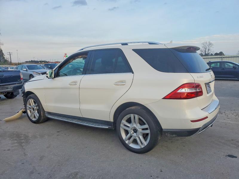 Photo 2 from auction – 2015 MERCEDES-BENZ ML with VIN 4JGDA5JB8FA509683