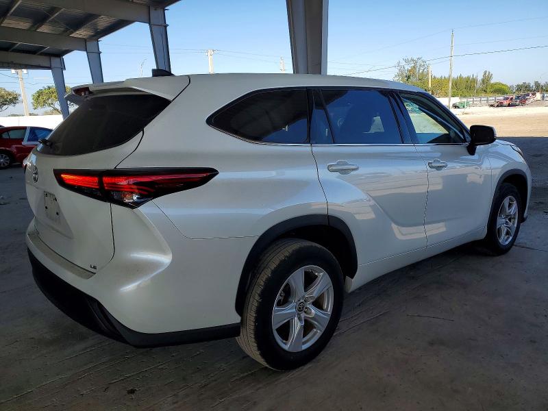 Photo 3 from auction – 2022 TOYOTA HIGHLANDER with VIN 5TDZZRAH9NS131129