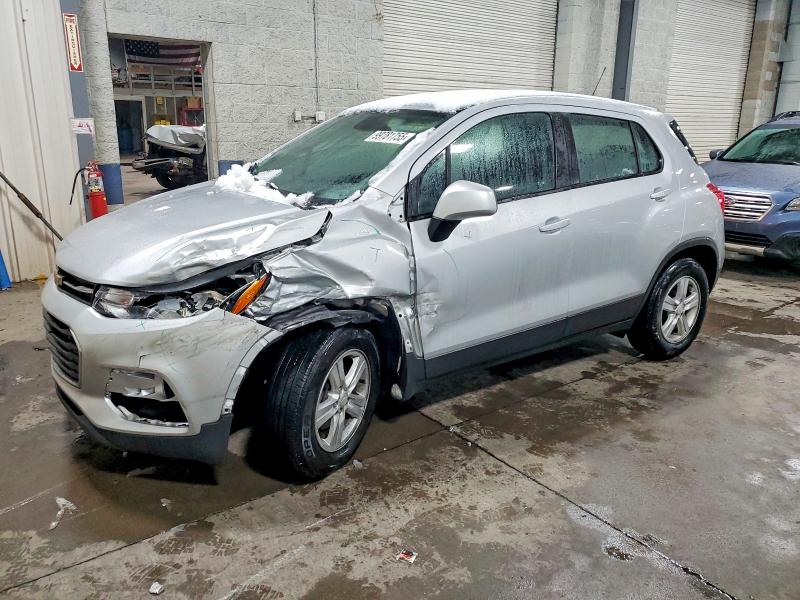 CHEVROLET TRAX LS 2020 with VIN 3GNCJKSB2LL144474 - Photo from auction