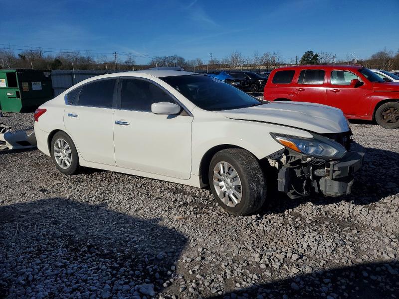 Photo 4 from auction – 2016 NISSAN ALTIMA 2.5 with VIN 1N4AL3AP9GN366115
