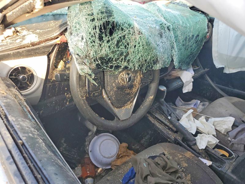 Photo 8 from auction – 2019 TOYOTA COROLLA with VIN 2T1BURHE1KC189865