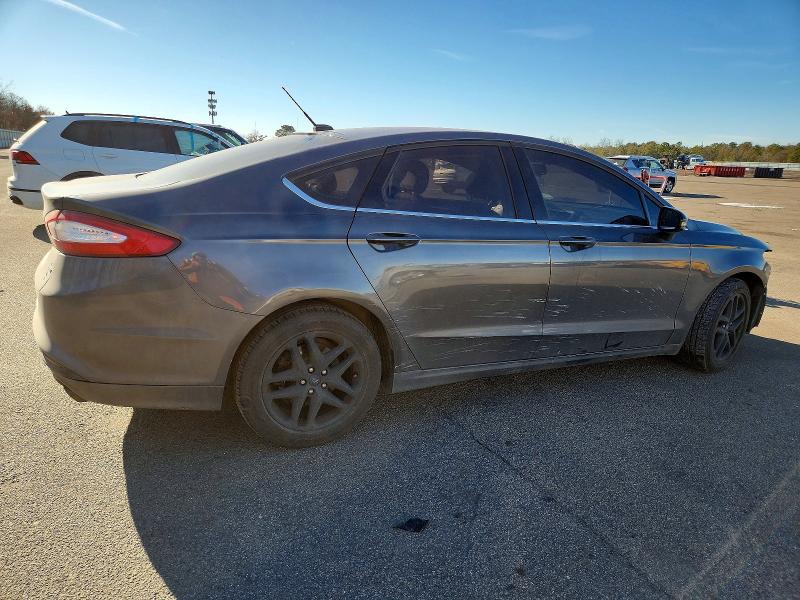 Photo 3 from auction – 2016 FORD FUSION SE with VIN 3FA6P0H72GR240822