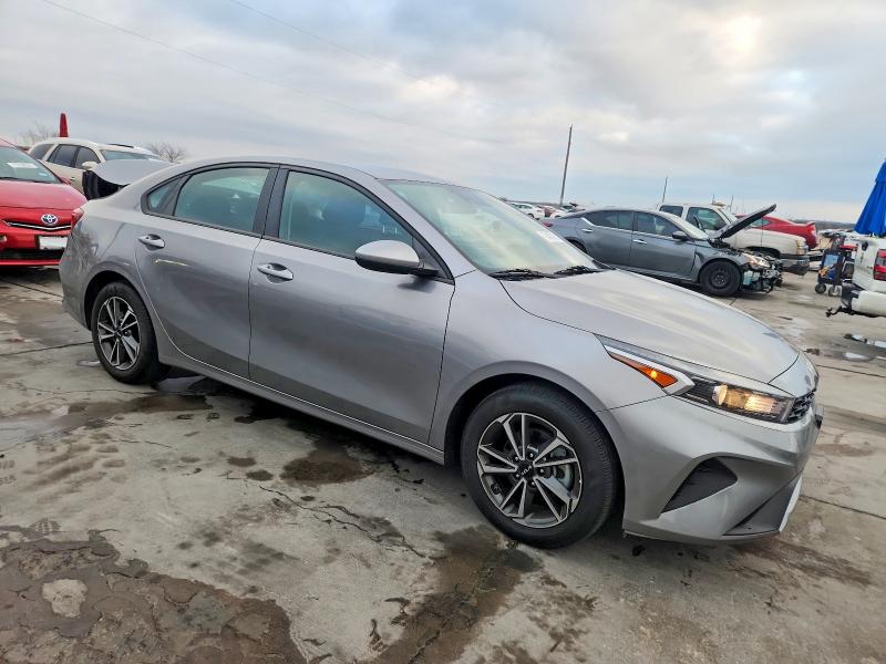 Photo 4 from auction – 2023 KIA FORTE with VIN 3KPF24AD8PE621825