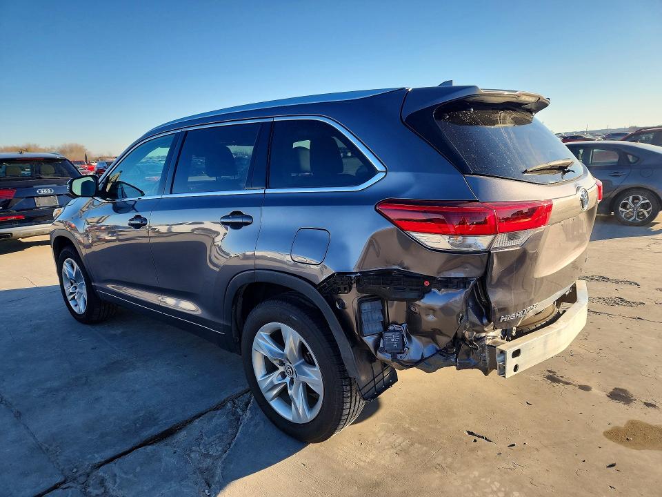 Photo 2 from auction – 2019 TOYOTA HIGHLANDER with VIN 5TDYZRFH8KS359977