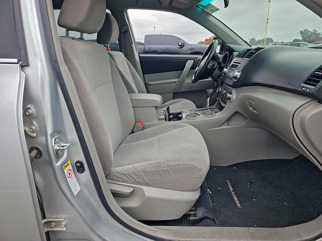 Photo 5 from auction – 2012 TOYOTA HIGHLANDER with VIN 5TDZA3EH0CS029486