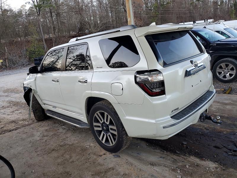Photo 2 from auction – 2016 TOYOTA 4RUNNER with VIN JTEBU5JR4G5400921