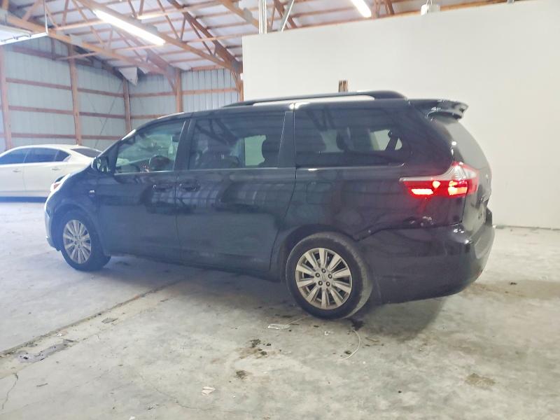 Photo 2 from auction – 2017 TOYOTA SIENNA LE with VIN 5TDJZ3DC8HS181664