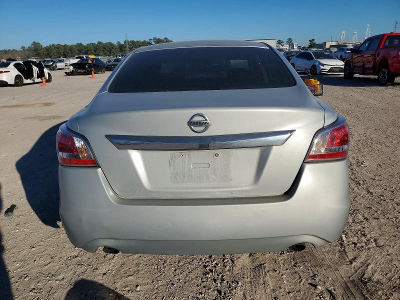 Photo 6 from auction – 2015 NISSAN ALTIMA 2.5 with VIN 1N4AL3AP9FN314241