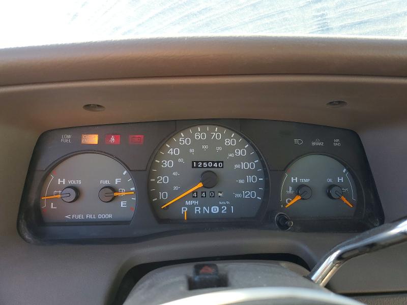 Photo 9 from auction – 1997 MERCURY GRAND MARQ with VIN 2MELM74WXVX712807