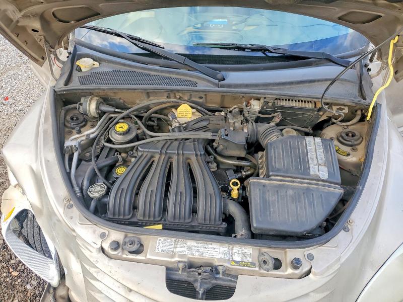Photo 11 from auction – 2002 CHRYSLER PT CRUISER with VIN 3C8FY68B92T312320