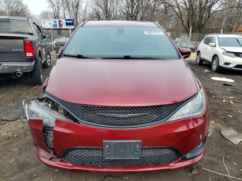 Photo 5 from auction – 2019 CHRYSLER PACIFICA T with VIN 2C4RC1FG7KR633211