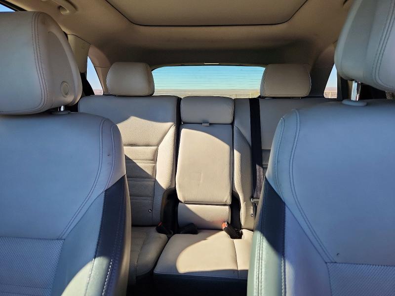Photo 10 from auction – 2016 KIA SORENTO SX with VIN 5XYPKDA57GG105004