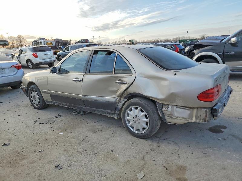 Photo 2 from auction – 1996 MERCEDES-BENZ E 300D with VIN WDBJF20F6TJ013223