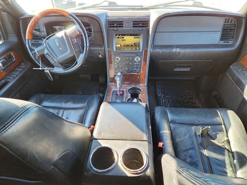 Photo 8 from auction – 2016 LINCOLN NAVIGATOR with VIN 5LMJJ2JT7GEL04759