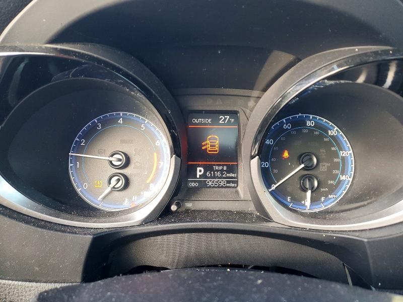 Photo 9 from auction – 2014 TOYOTA COROLLA L with VIN 5YFBURHE5EP154556