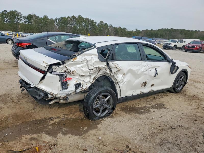 Photo 3 from auction – 2025 KIA K4 LX with VIN 3KPFT4DE2SE021909