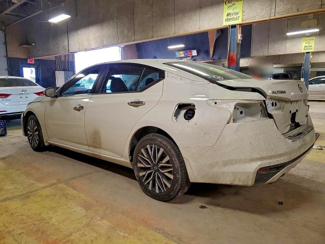 Photo 2 from auction – 2023 NISSAN ALTIMA with VIN 1N4BL4DW7PN330789