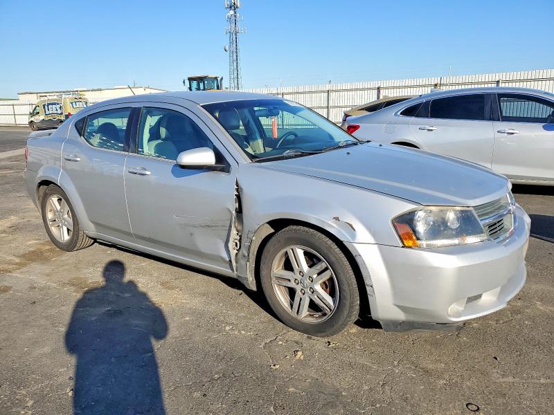 صورة رقم 4 من المزاد - 2010 DODGE AVENGER R/ مع VIN 1B3CC5FB4AN209161