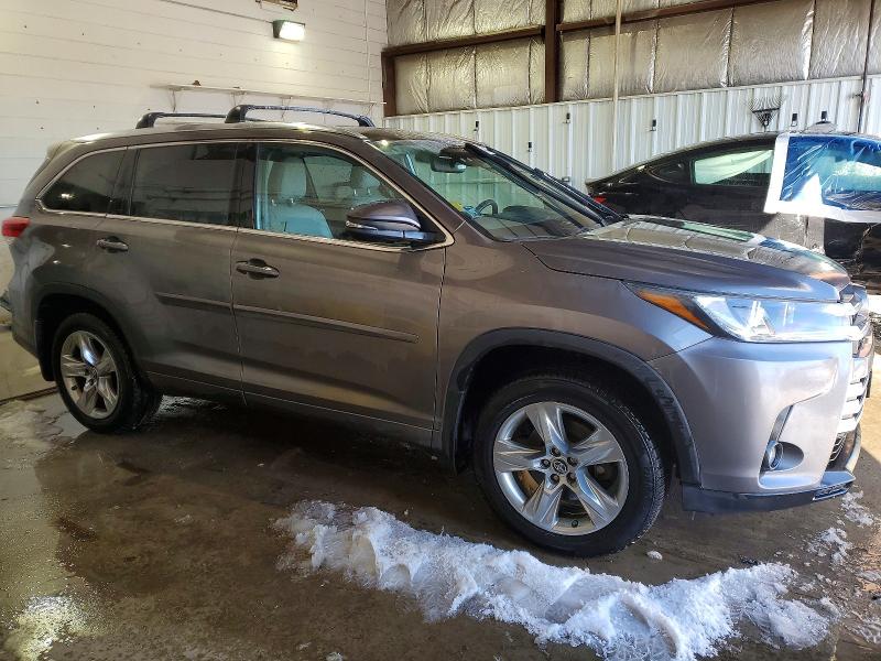 Photo 4 from auction – 2019 TOYOTA HIGHLANDER with VIN 5TDDZRFH3KS730137