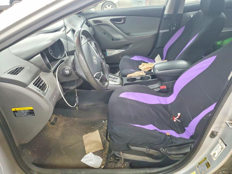 Photo 7 from auction – 2012 HYUNDAI ELANTRA GL with VIN 5NPDH4AE1CH136804