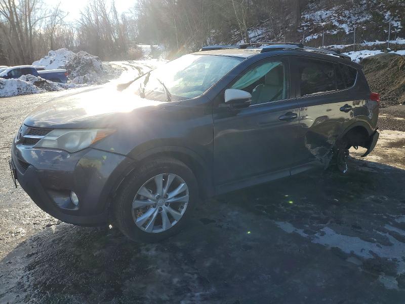 TOYOTA RAV4 2015 with VIN 2T3DFREV2FW372971 - Photo from auction