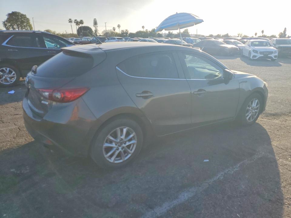 Photo 3 from auction – 2016 MAZDA 3 TOURING with VIN JM1BM1L78G1322157