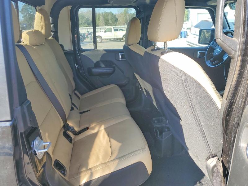 Photo 10 from auction – 2020 JEEP GLADIATOR with VIN 1C6HJTAG0LL189031