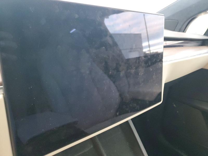 Photo 9 from auction – 2022 TESLA MODEL X with VIN 7SAXCDE59NF354841