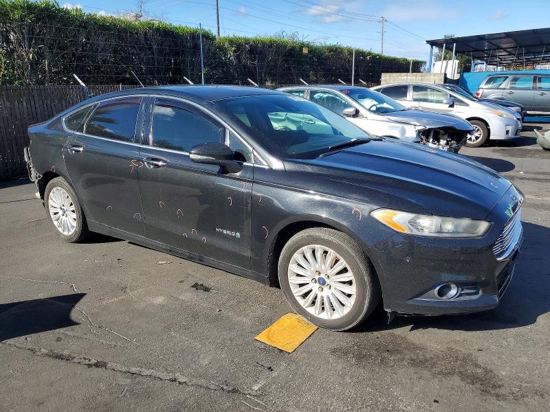 Photo 4 from auction – 2014 FORD FUSION with VIN 3FA6P0LU3ER357481