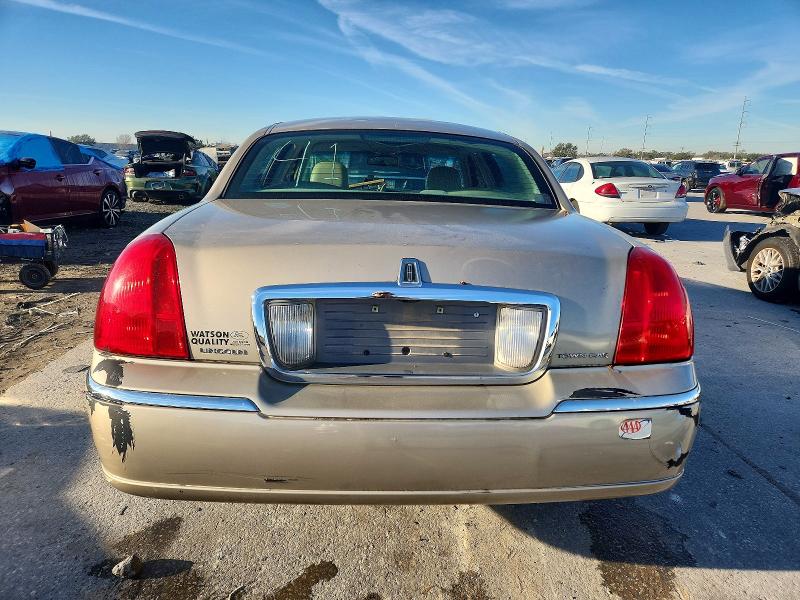 Photo 6 from auction – 2008 LINCOLN TOWN CAR with VIN 2LNHM82V78X640486