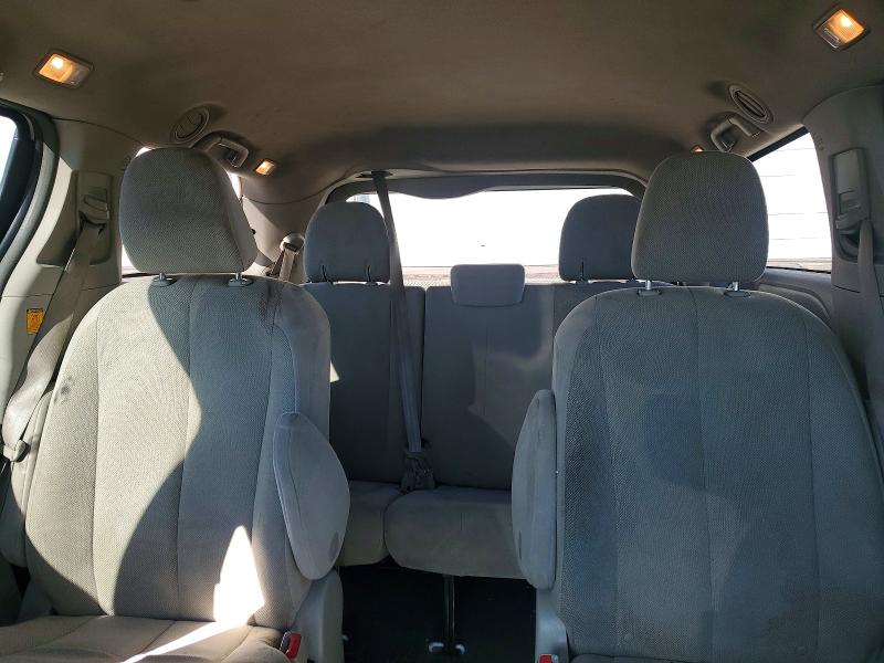 Photo 10 from auction – 2011 TOYOTA SIENNA with VIN 5TDZK3DCXBS106415