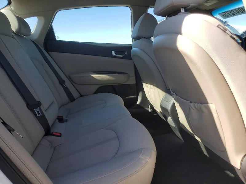 Photo 10 from auction – 2016 KIA OPTIMA LX with VIN 5XXGT4L33GG001574