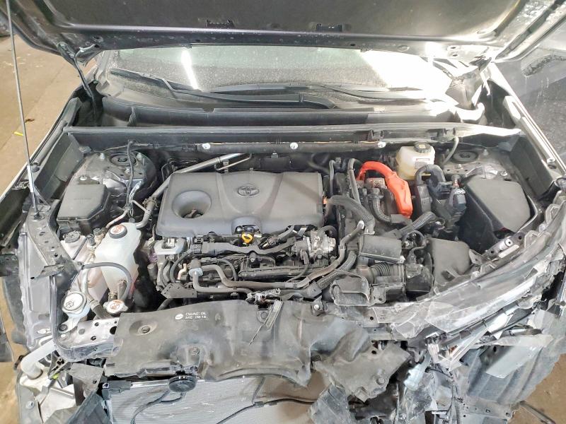 Photo 12 from auction – 2025 TOYOTA RAV4 XLE with VIN JTMRWRFV1SJ079950