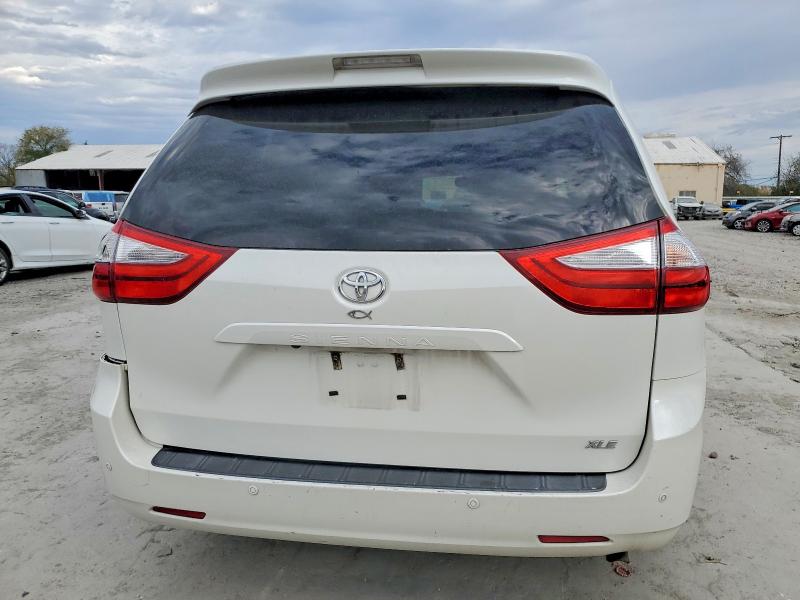 Photo 6 from auction – 2017 TOYOTA SIENNA with VIN 5TDYZ3DC3HS777618