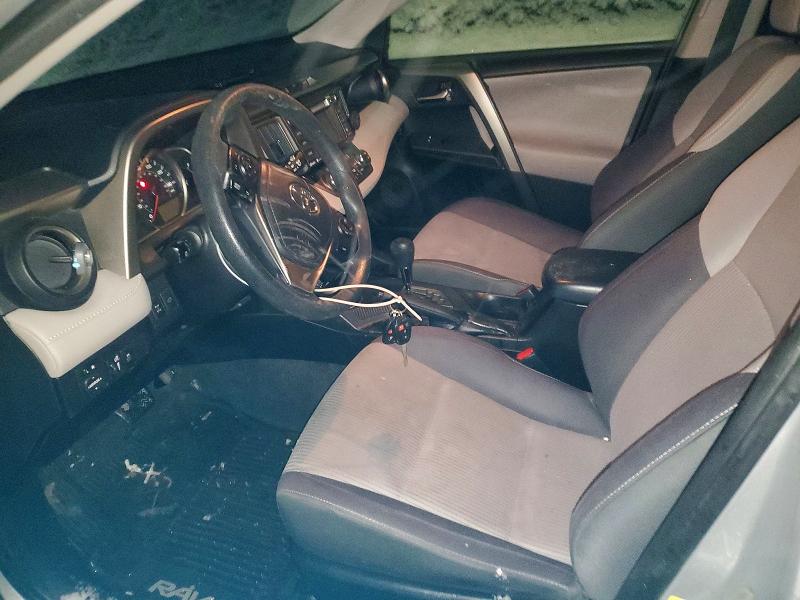 Photo 7 from auction – 2015 TOYOTA RAV4 XLE with VIN JTMRFREV3FD139698
