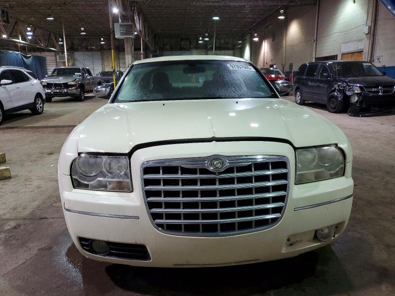 Photo 5 from auction – 2010 CHRYSLER 300 with VIN 2C3CA5CV0AH201378