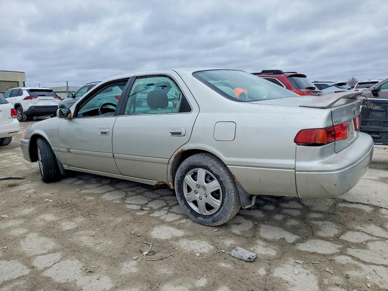 Photo 2 from auction – 2000 TOYOTA CAMRY with VIN 4T1BG22K3YU664503