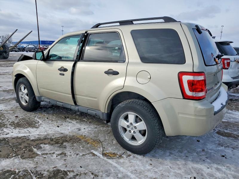 Photo 2 from auction – 2010 FORD ESCAPE with VIN 1FMCU0D74AKD10596