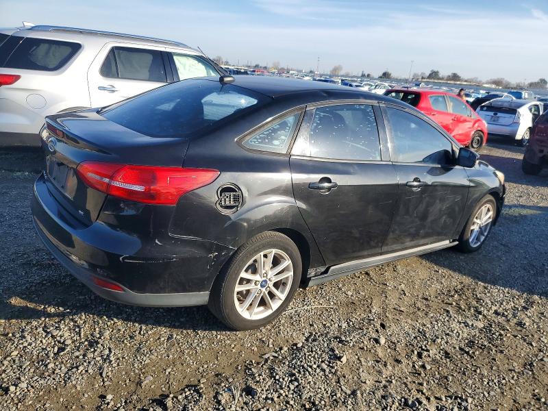 Photo 3 from auction – 2015 FORD FOCUS SE with VIN 1FADP3F20FL306684